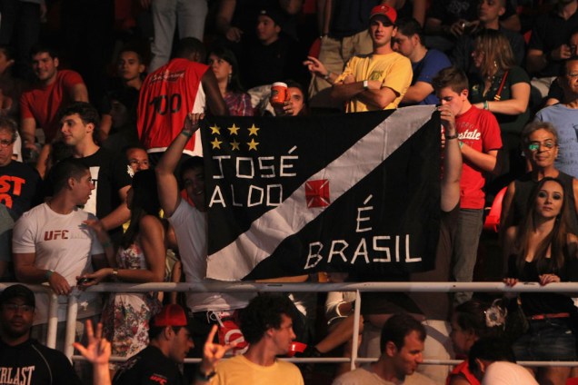  <br><br>  <br>    A torcida por José Aldo no UFC Rio 2012