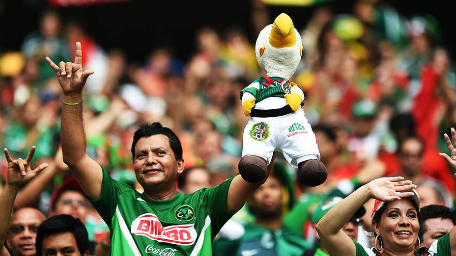 Campeonato Mexicano começa com torcedores em telões virtuais em