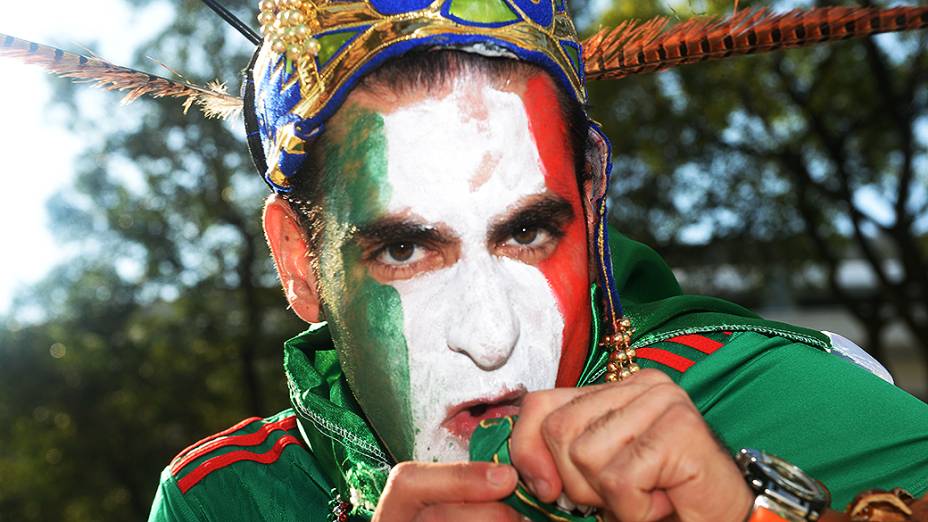 Torcida mexicana chega para jogo entre México e Itália no Maracanã pela Copa das Confederações
