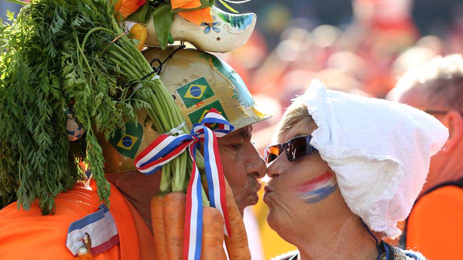 Torcedores da Holanda chegam no Itaquerão para o jogo contra o Chile, em São Paulo