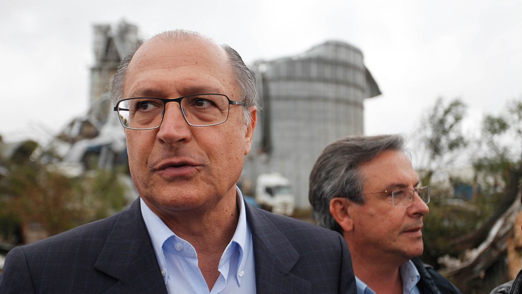 O governador de São Paulo, Geraldo Alckmin, afirma que PM irá coibir atos de depredação em manifestações