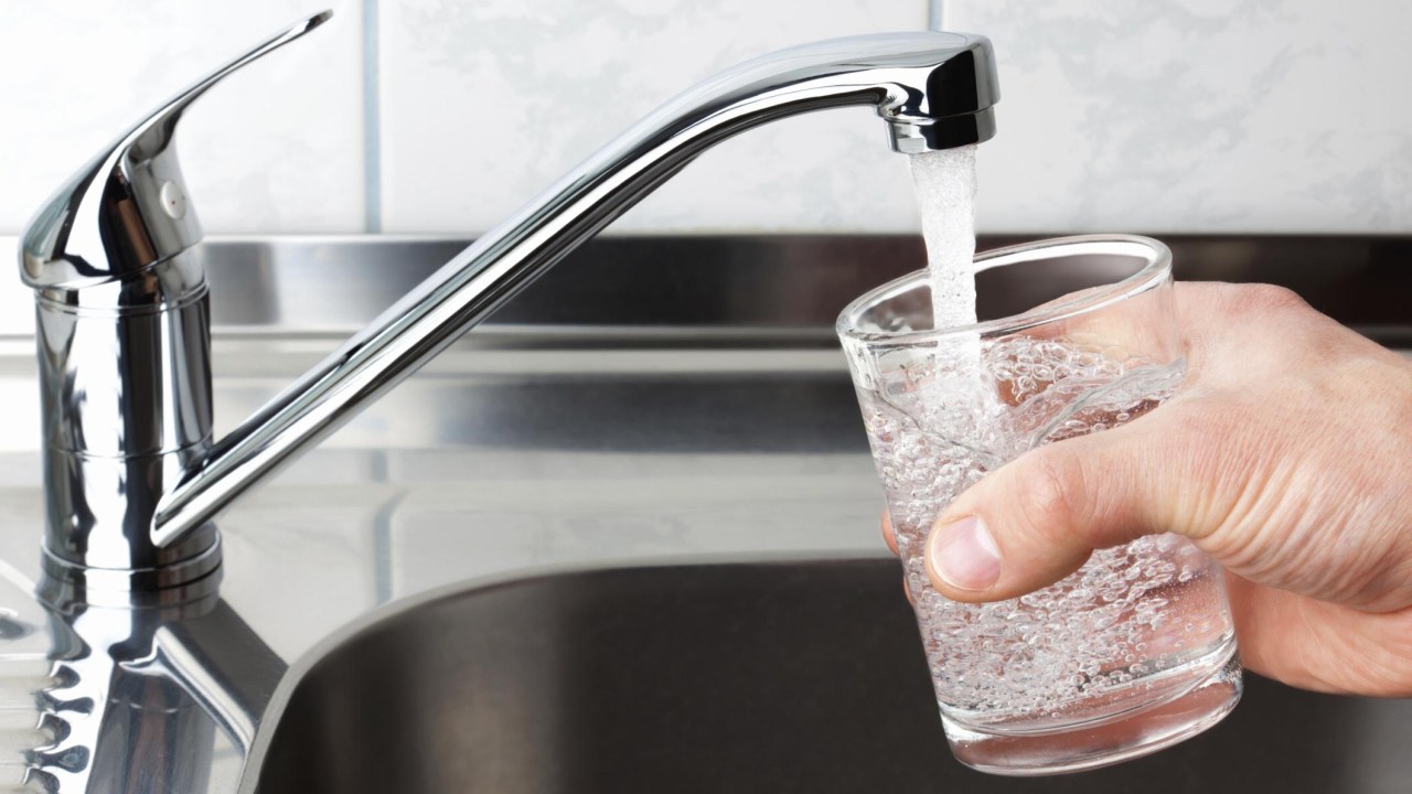 Economia de água: Sabesp oferece incentivo para pessoas diminuírem o consumo