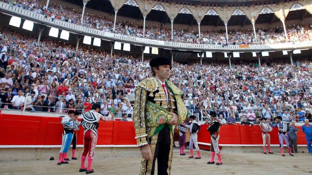 Toureiro espanhol José Tomás na arena antes do início da tourada, na praça de touros Monumental em Barcelona, Espanha