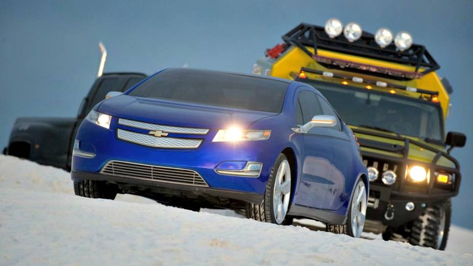 O híbrido Chevrolet Volt também tem seu momento de fama em Transformers: A Vingança dos Derrotados (2009)