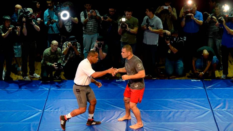 Cain Velasquez nos treinos abertos para o UFC 166, em Houston, nos EUA