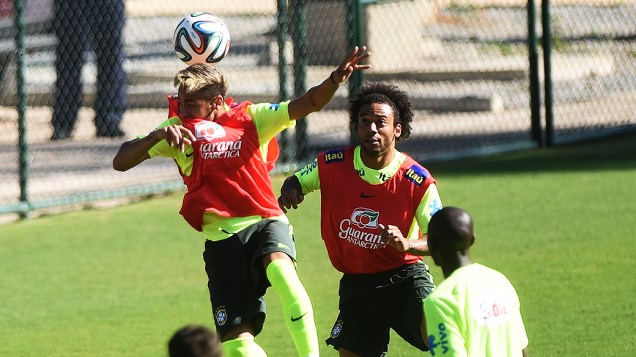 Jogadores durante treino em Belo Horizonte