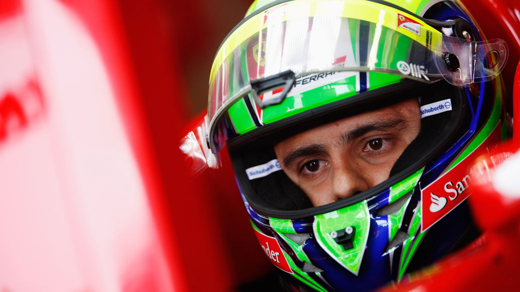 O brasileiro Felipe Massa, da Ferrari, prepara-se para o treino classificatório do GP de F1 do Canadá