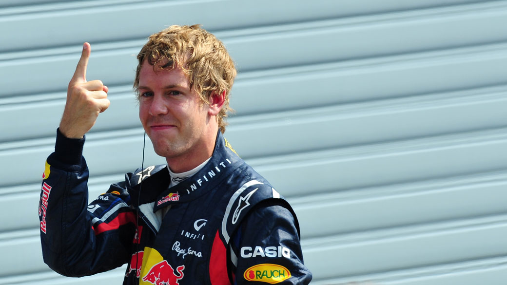 O alemão Sebastian Vettel, da Red Bull Racing, comemora a pole position no GP da Itália