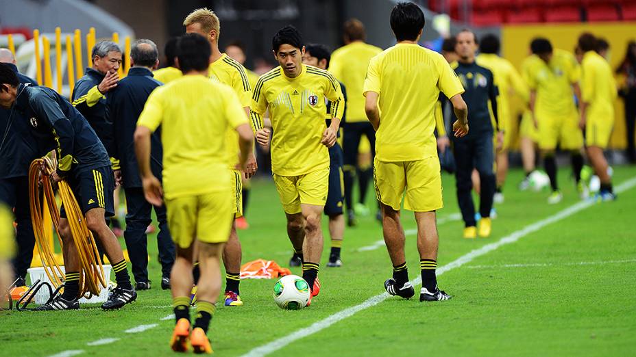 O jogador da seleção japonesa, Shinji Kagawa, durante o treino para enfrentar o Brasil na Copa das Confederações, em 14/06/2013