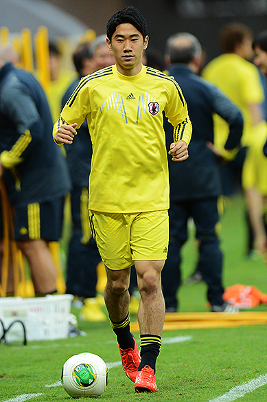 O jogador da seleção japonesa, Shinji Kagawa, durante o treino para enfrentar o Brasil na Copa das Confederações, em 14/06/2013