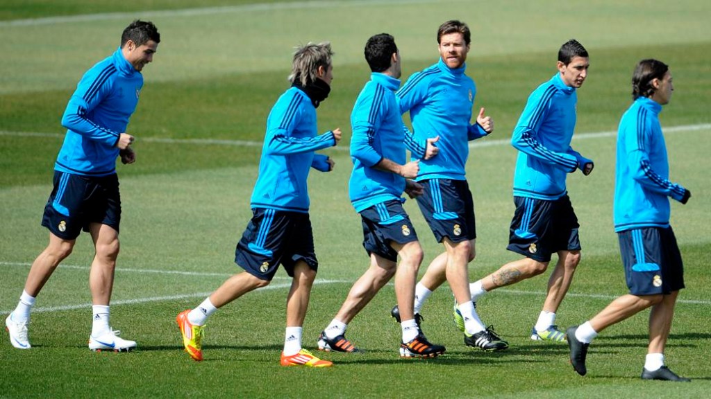Jogadores do Real Madrid treinam para a partida contra o Bayern, pela Liga dos Campeões