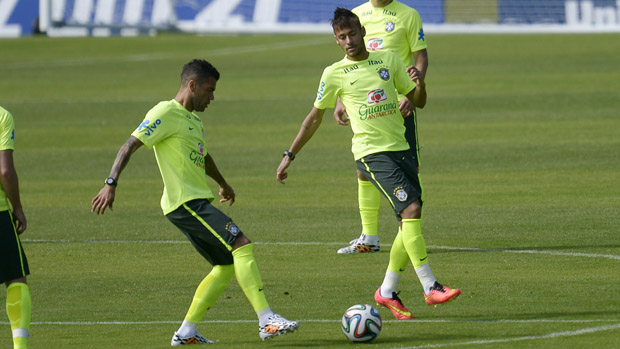 Treino da seleção na Granja Comary, em 01/06/2014