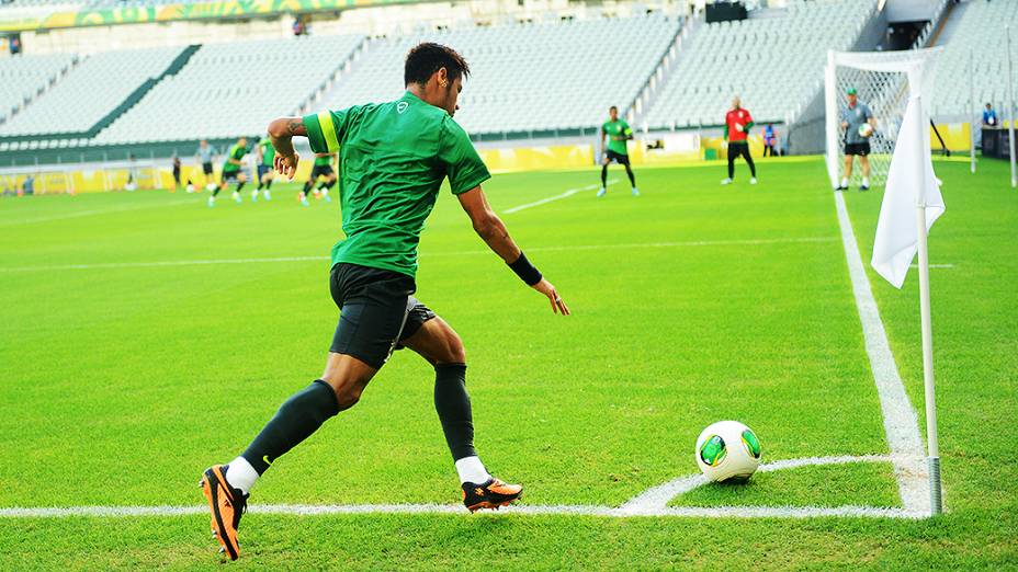 Treino da Seleção Brasileira em Fortaleza antes do jogo contra o México, em 18/06/2013