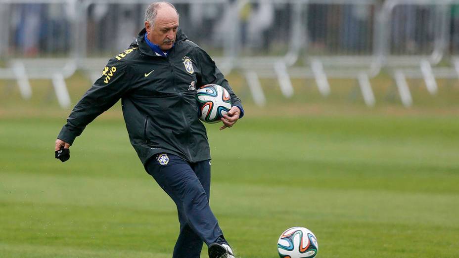 Luiz Felipe Scolari, no último treino da seleção na Granja Comary, em Teresópolis (RJ)