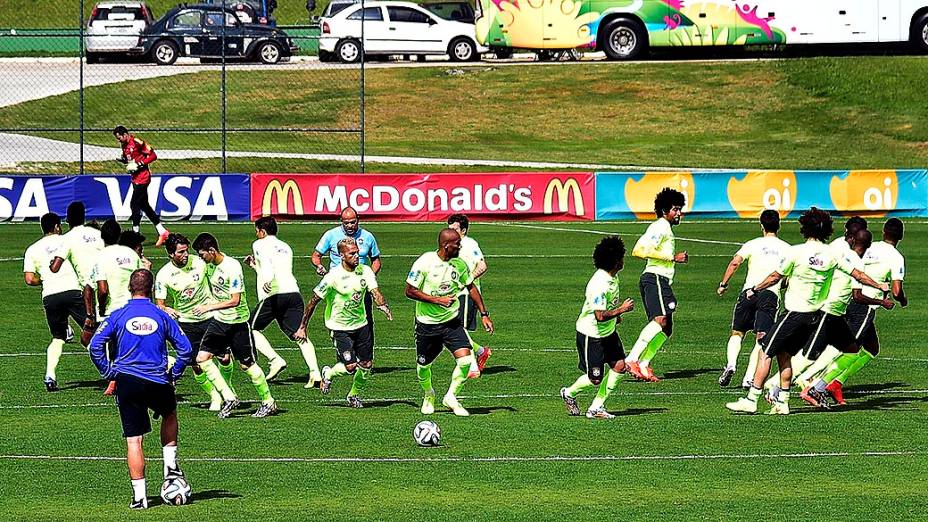 Último treino da seleção brasileira antes da semifinal contra a Alemanha, na Granja Comary, em Teresópolis