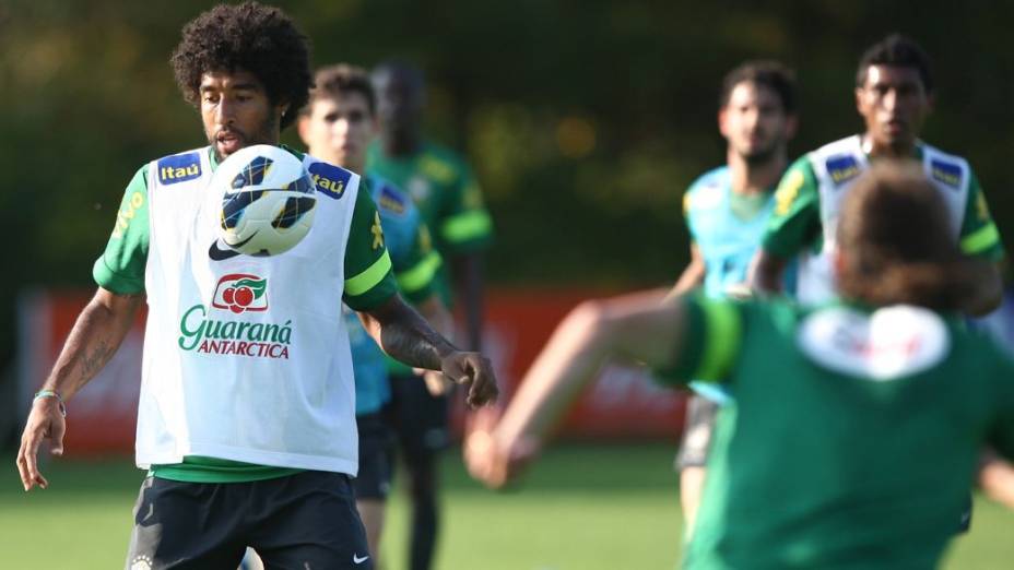 Treino da seleção brasileira em Seul, antes do amistoso com a Coreia do Sul