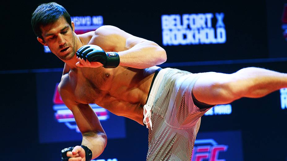 Luke Rockhold no treino aberto para o UFC Jaraguá do Sul, em Santa Catarina