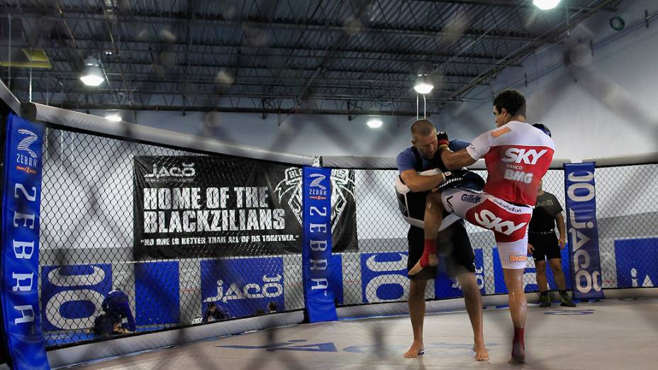 Vitor Belfort se prepara para enfrentar Jon Jones pelo UFC 152 em Toronto, Canadá