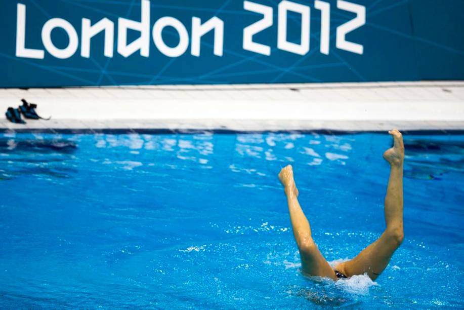 Treino de nado sincronizado no Centro Aquático do Parque Olímpico de Londres 2012