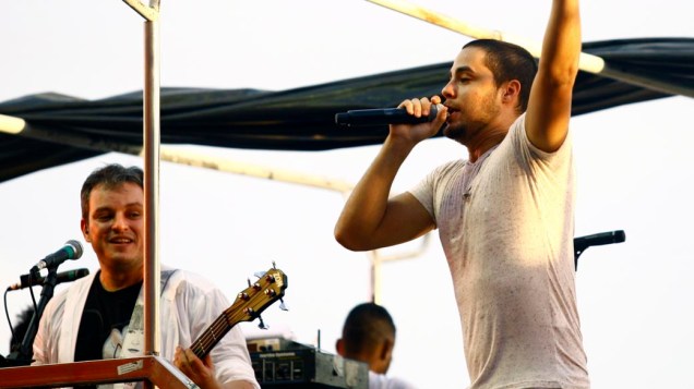 Show da banda Jammil e uma noites no trio em Salvador, em 18/02/2012