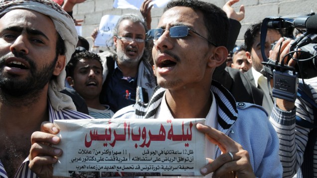 Cerca de mil estudantes demonstram seu apoio a Tunísia em Sanaa, capital do Yémen - 16/01/2011