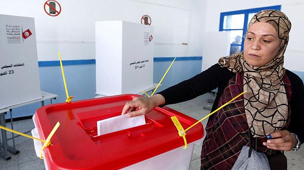 Tunisianos foram às urnas no domingo