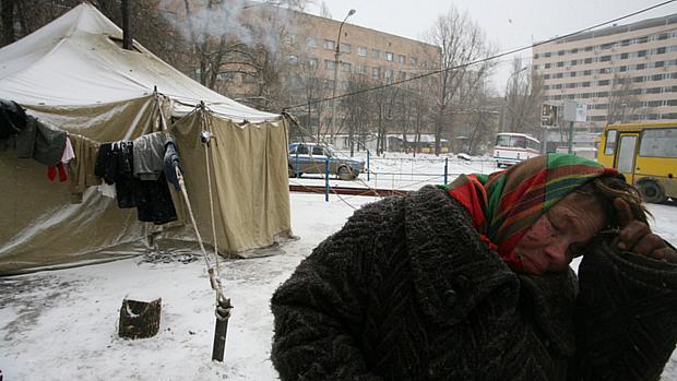 Na Ucrânia, quase 1.000 pessoas foram internadas por congelamento e hipotermia; Maioria das vítimas são sem-teto