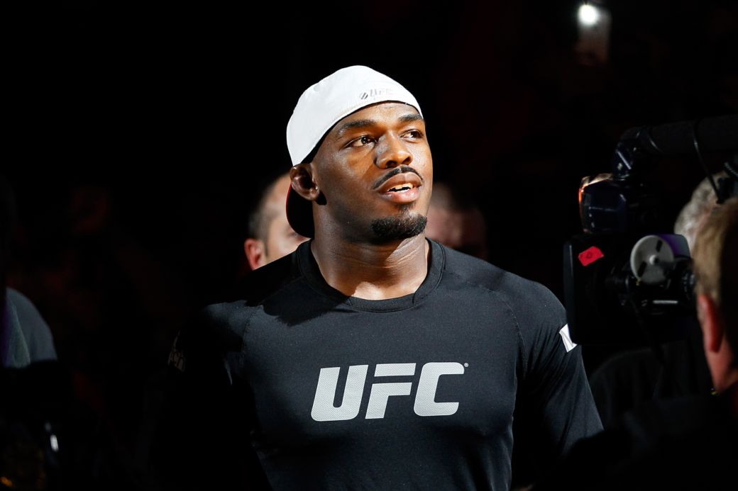 Jon Jones tornou-se campeão meio-pesado aos 24 anos, em 2011