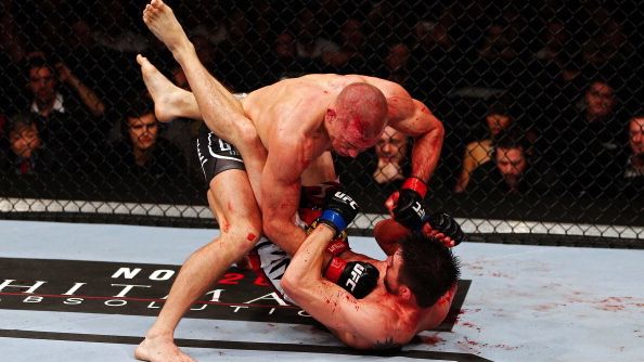 UFC 154: Georges St-Pierre contra Carlos Condit, em Montreal, no Canadá