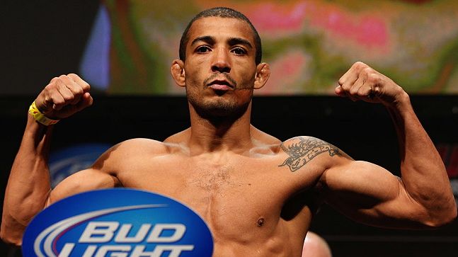 José Aldo na pesagem do UFC 156