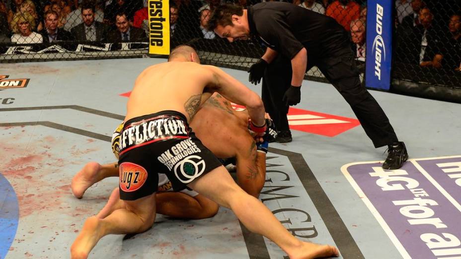 UFC 160: Cain Velasquez nocauteia Pezão