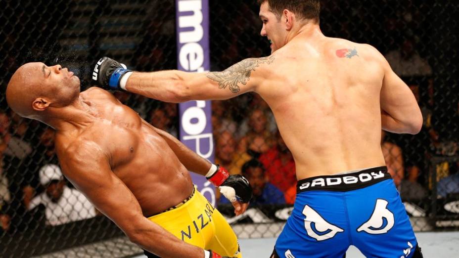 Chris Weidman nocauteou Anderson Silva no UFC 162, em Las Vegas, EUA