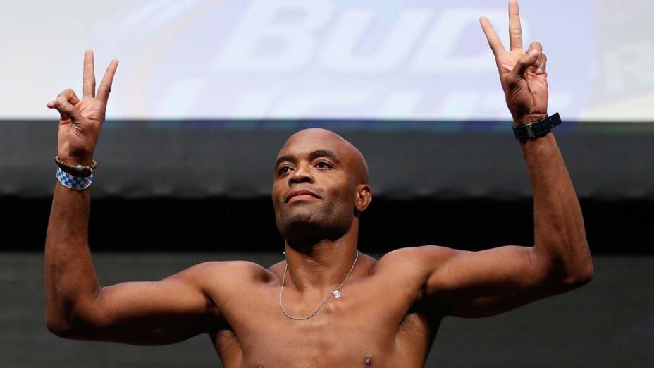 Anderson Silva na pesagem do UFC 162, no cassino Mandalay Bay, em Las Vegas