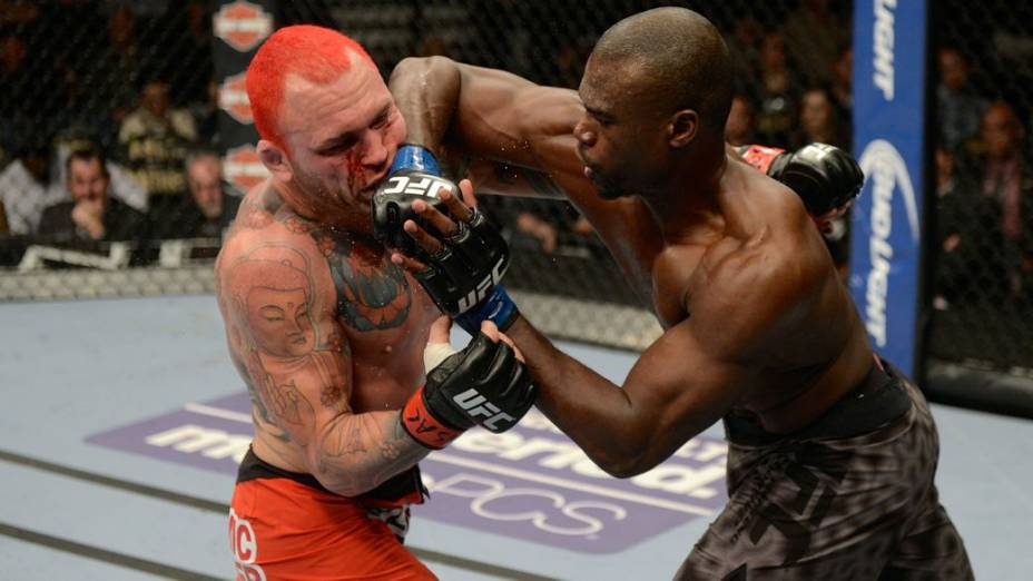 UFC 168: Chris Leben x Uriah Hall