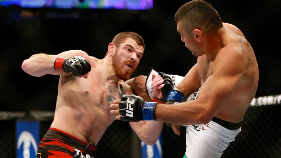 UFC 168: Jim Miller x Fabricio Camoes