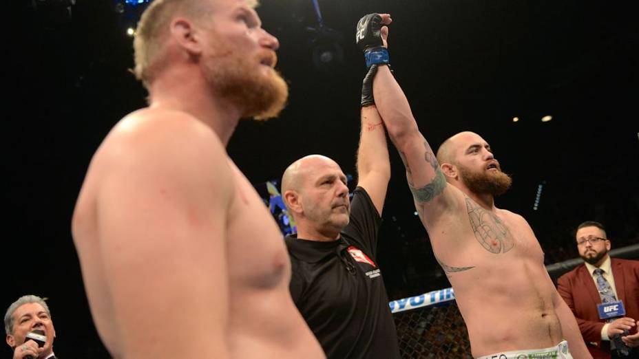 UFC 168: Travis Browne x Josh Barnett