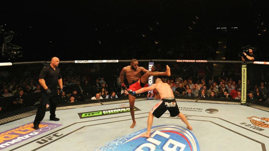 UFC 172: Jon Jones x Glover Teixeira, em Baltimore (EUA)