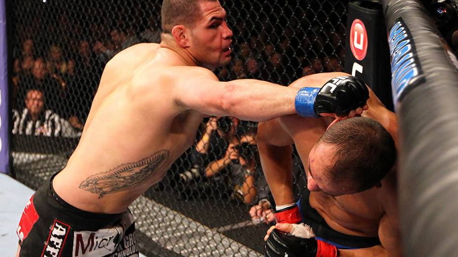 Cain Velasquez enfrenta Júnior Cigano no UFC 155, em Las Vegas