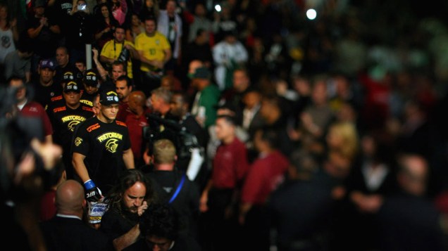 Junior Cigano chega para a luta do título, durante a edição do UFC - 12/11/2011