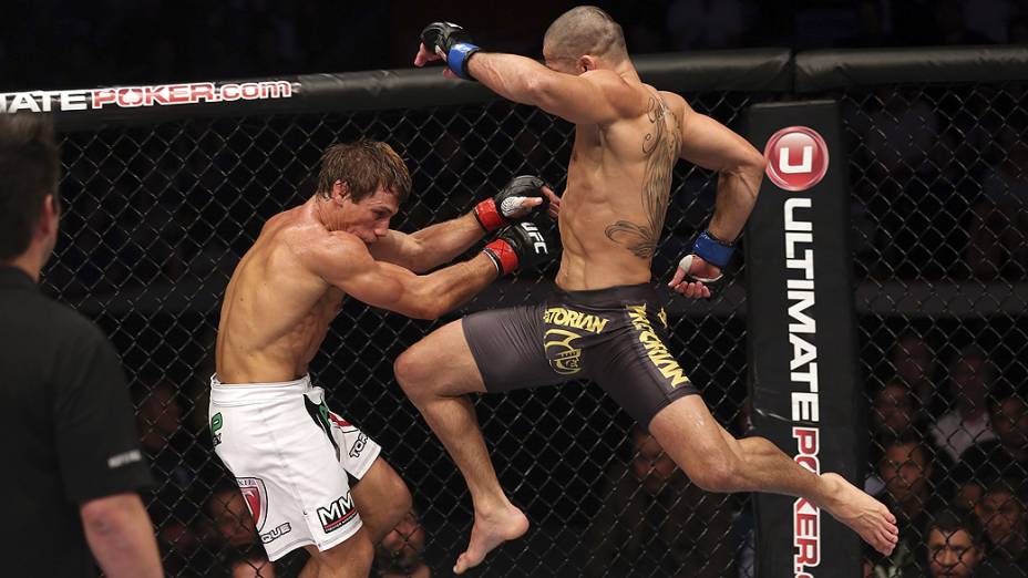 Barão vence Faber no UFC 149 e fica com cinturão