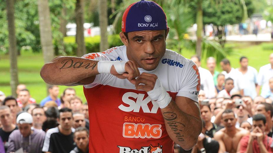 Vitor Belfort durante treino no Vale do Anhangabaú, em São Paulo