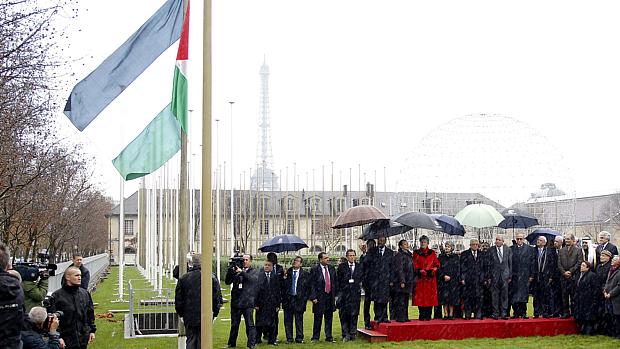 Unesco: é a primeira vez que a bandeira palestina é hasteada em uma organização da ONU