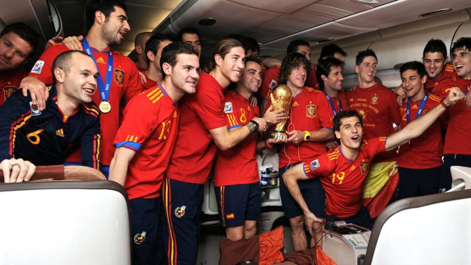 Rivais unidos na seleção espanhola: a volta da África do Sul com a taça