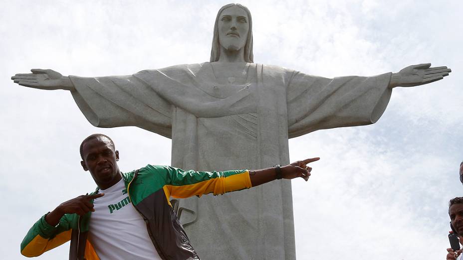 Usain Bolt visitou o Cristo Redentor na tarde desta terça-feira, 23