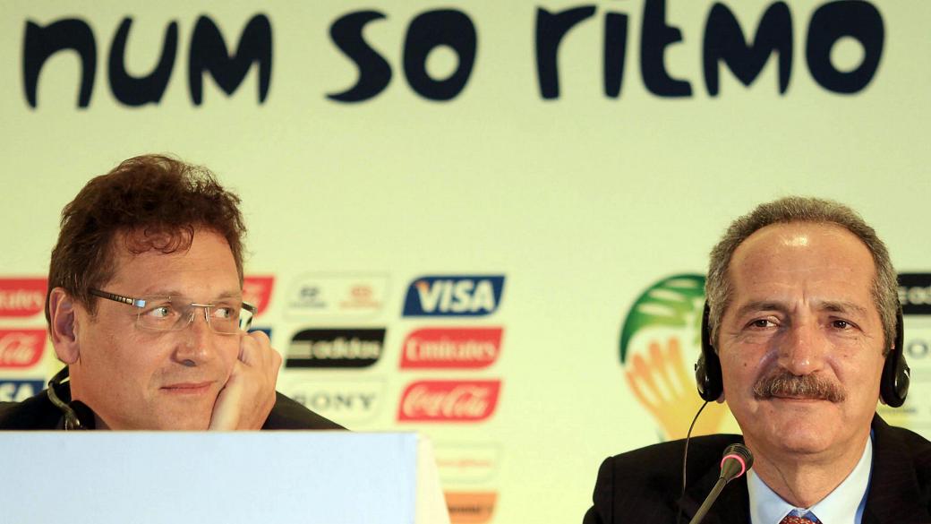 Jérôme Valcke, secretário-geral da Fifa, e Aldo Rebelo, ministro do Esporte, na entrevista coletiva em que foi anunciada a tabela da Copa das Confederações de 2013
