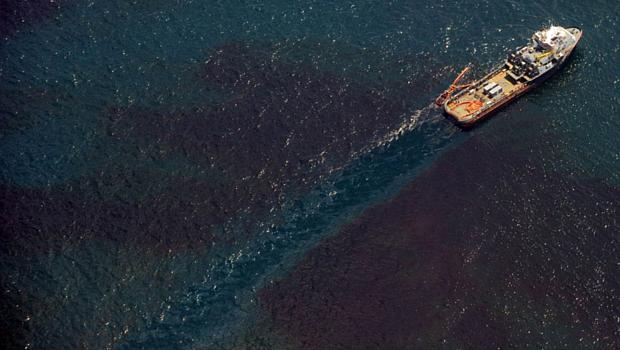 Obama exige que BP crie fundo para indenizar pessoas e empresas afetadas pelo vazamento de petróleo