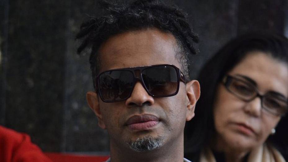 Jair Oliveira, filho de Jair Rodrigues, no velório do cantor na Assembleia Legislativa de São Paulo