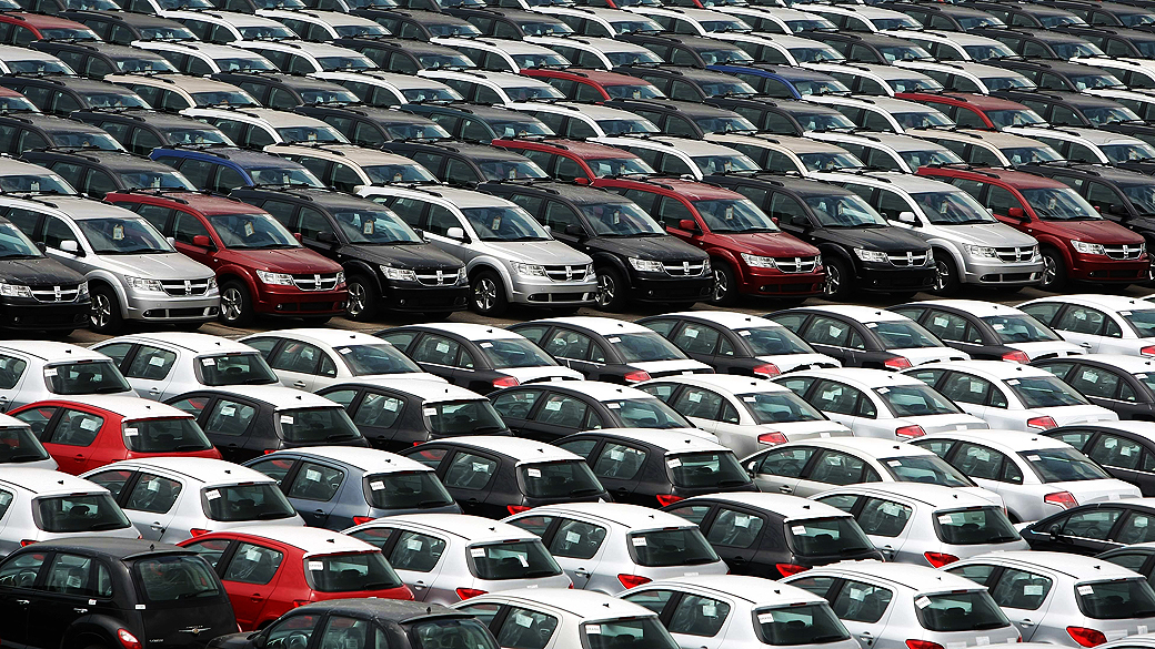O setor produziu 277,1 mil veículos em abril