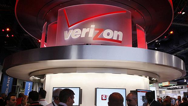 Agências justificaram o rebaixamento com o aumento de alavancagem da Verizon