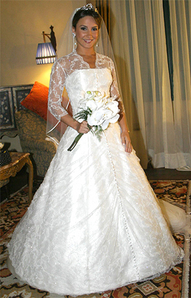 O vestido de noiva de Cláudia Leitte, assinado por Carlos Tufvesson para casamento de 2007